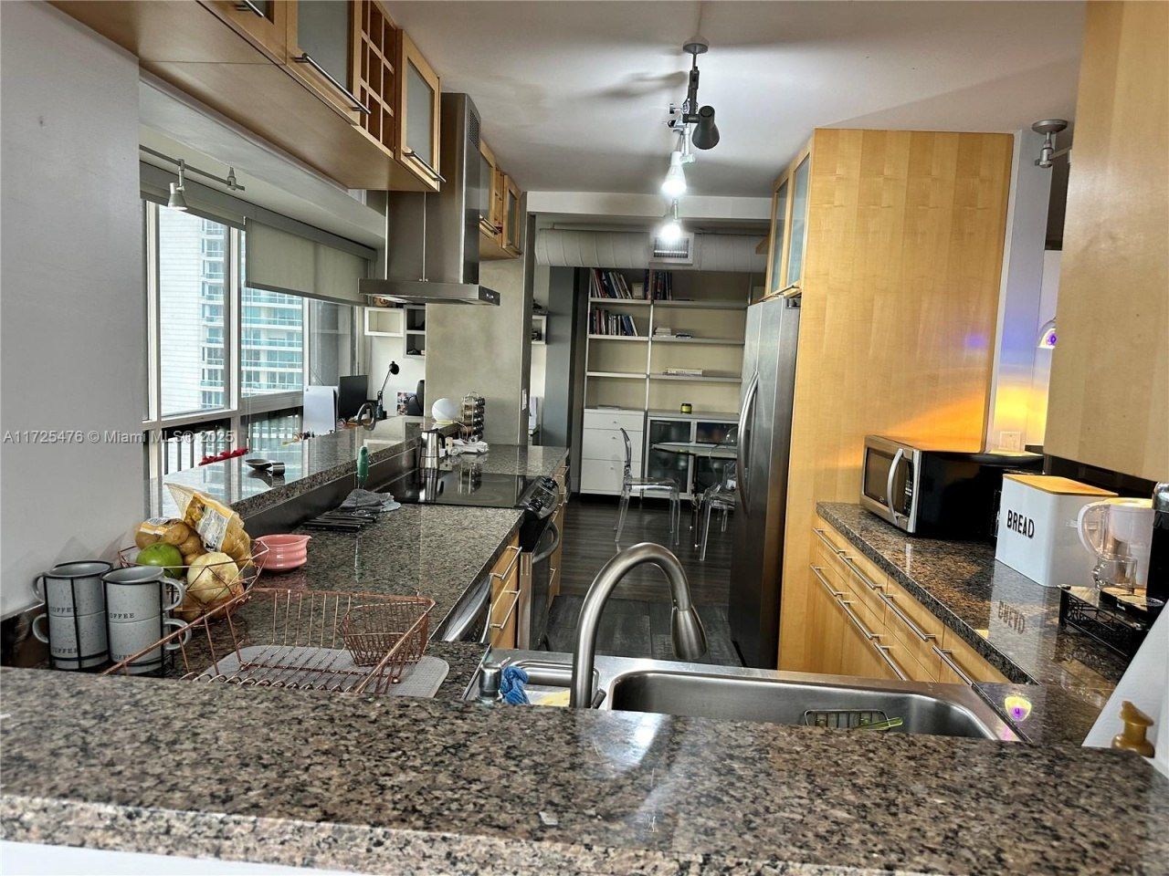 2333 Brickell Ave, Unit 2116, Miami, FL 33129 Photo