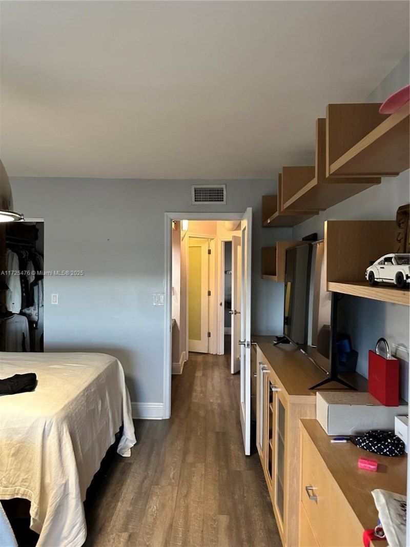 2333 Brickell Ave, Unit 2116, Miami, FL 33129 Photo