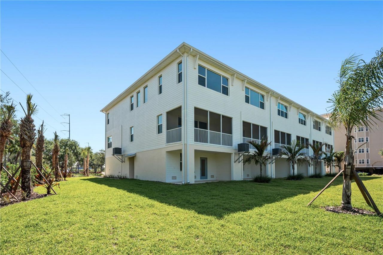 7398 Marathon Drive, Seminole, FL 33777 Photo