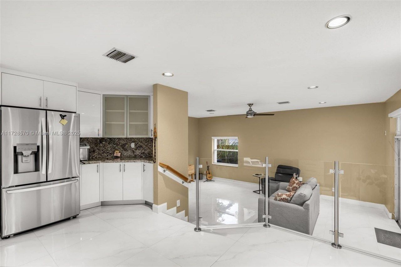 9793 NW 29th Ter, Doral, FL 33172 Photo