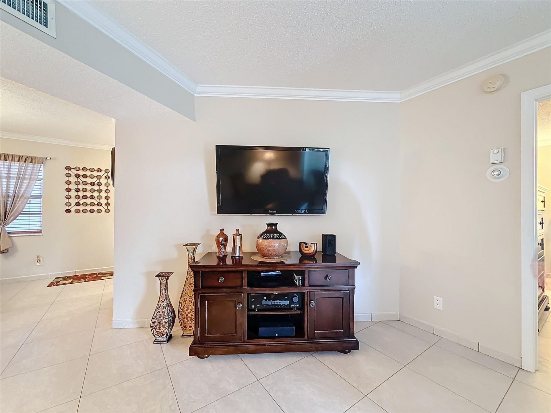 4270 NW 40th Street, Unit 208, Lauderdale Lakes, FL 33319 Photo