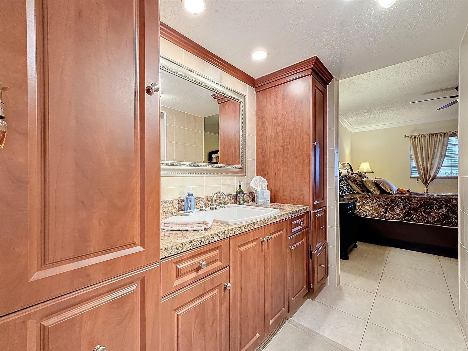 4270 NW 40th Street, Unit 208, Lauderdale Lakes, FL 33319 Photo