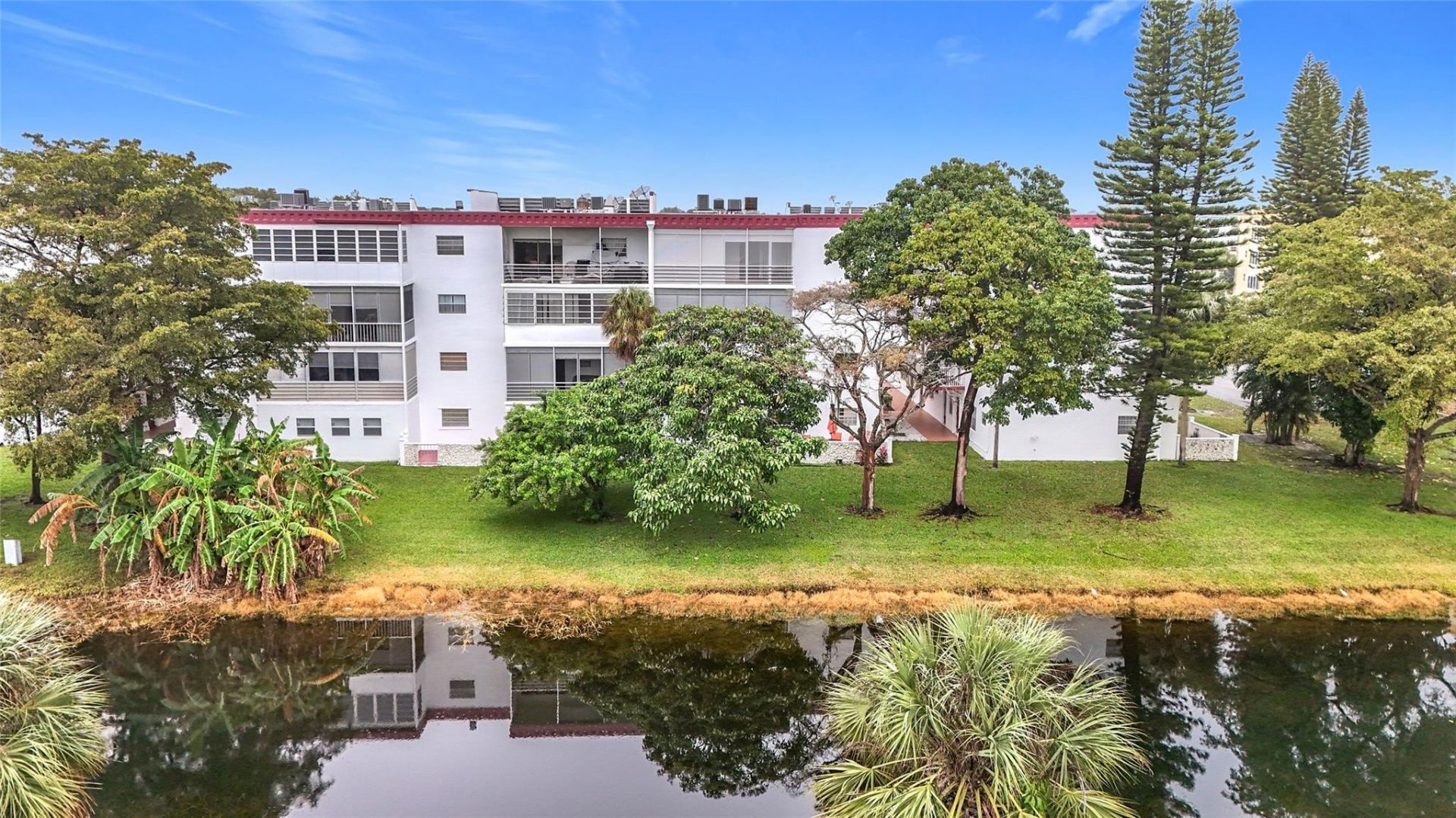 4270 NW 40th Street, Unit 208, Lauderdale Lakes, FL 33319 Photo