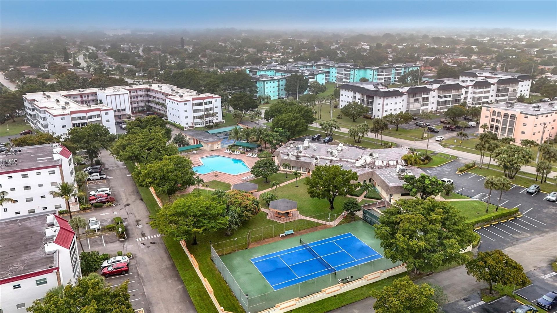 4270 NW 40th Street, Unit 208, Lauderdale Lakes, FL 33319 Photo