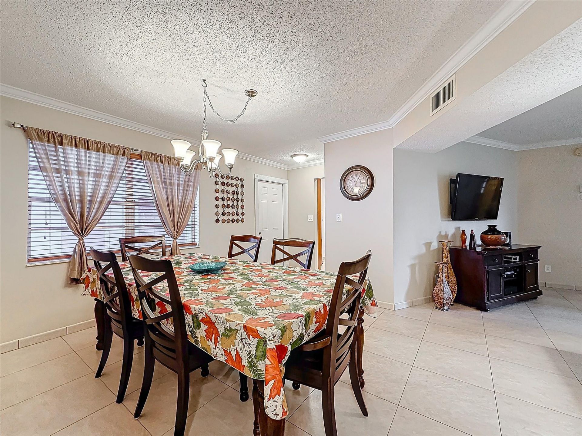4270 NW 40th Street, Unit 208, Lauderdale Lakes, FL 33319 Photo