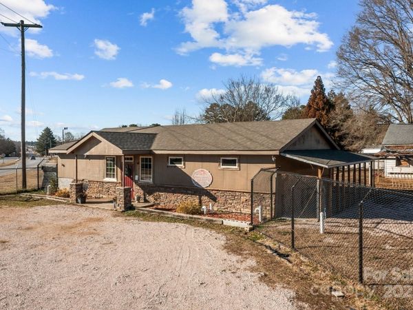 814 E Mills Drive, Landis, NC 28088