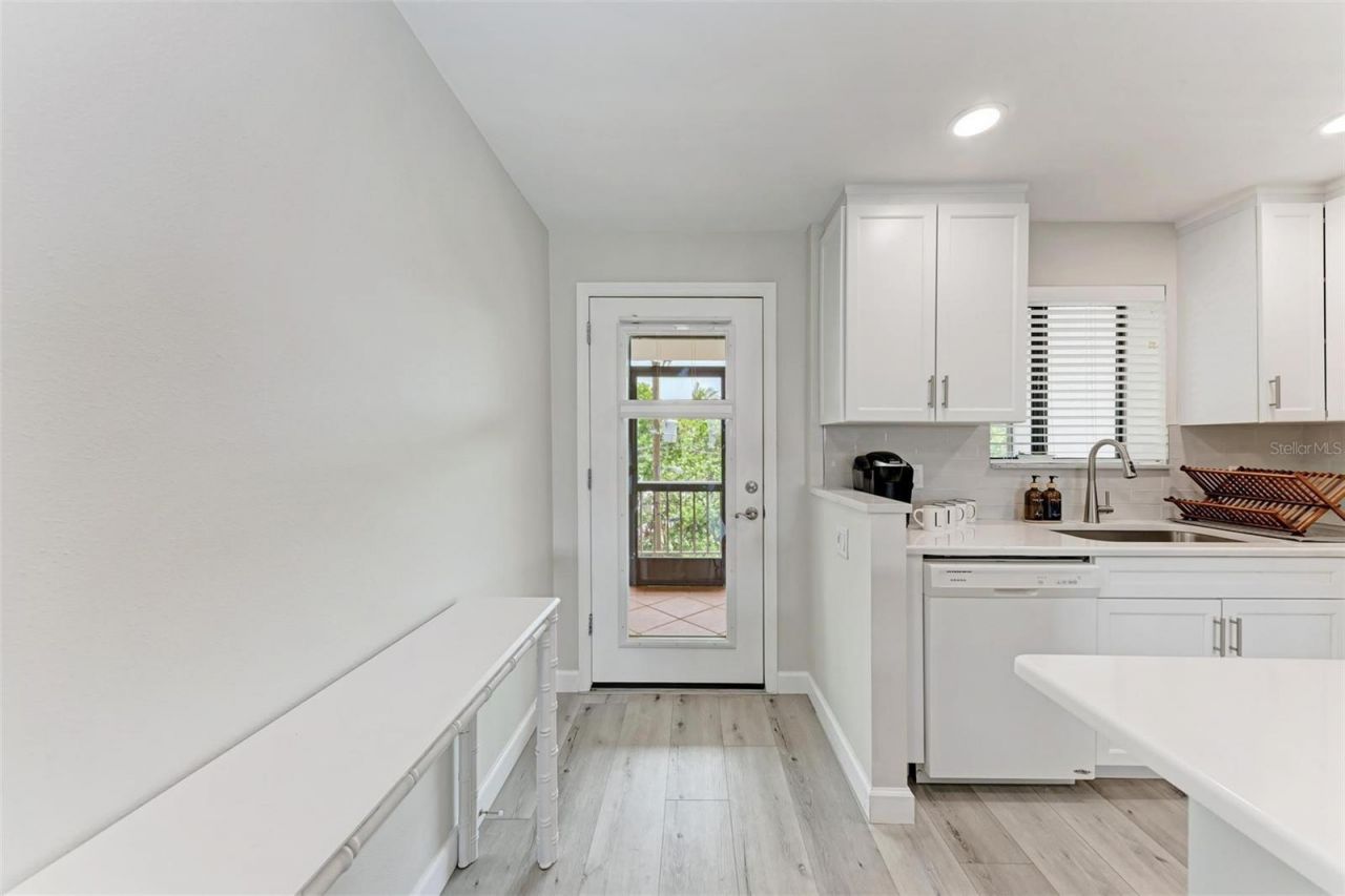 350 S Polk Drive, Unit 303, Sarasota, FL 34236 Photo