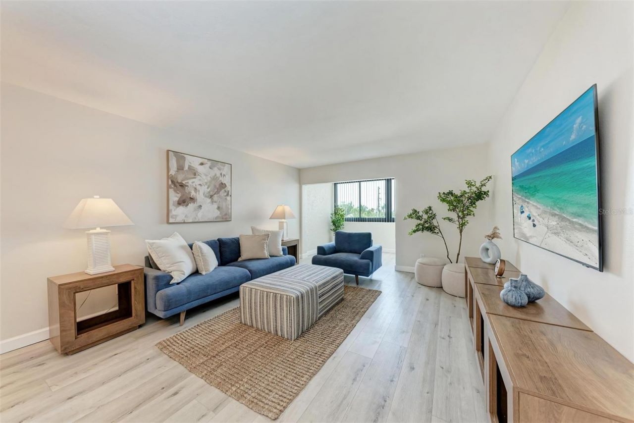 350 S Polk Drive, Unit 303, Sarasota, FL 34236 Photo
