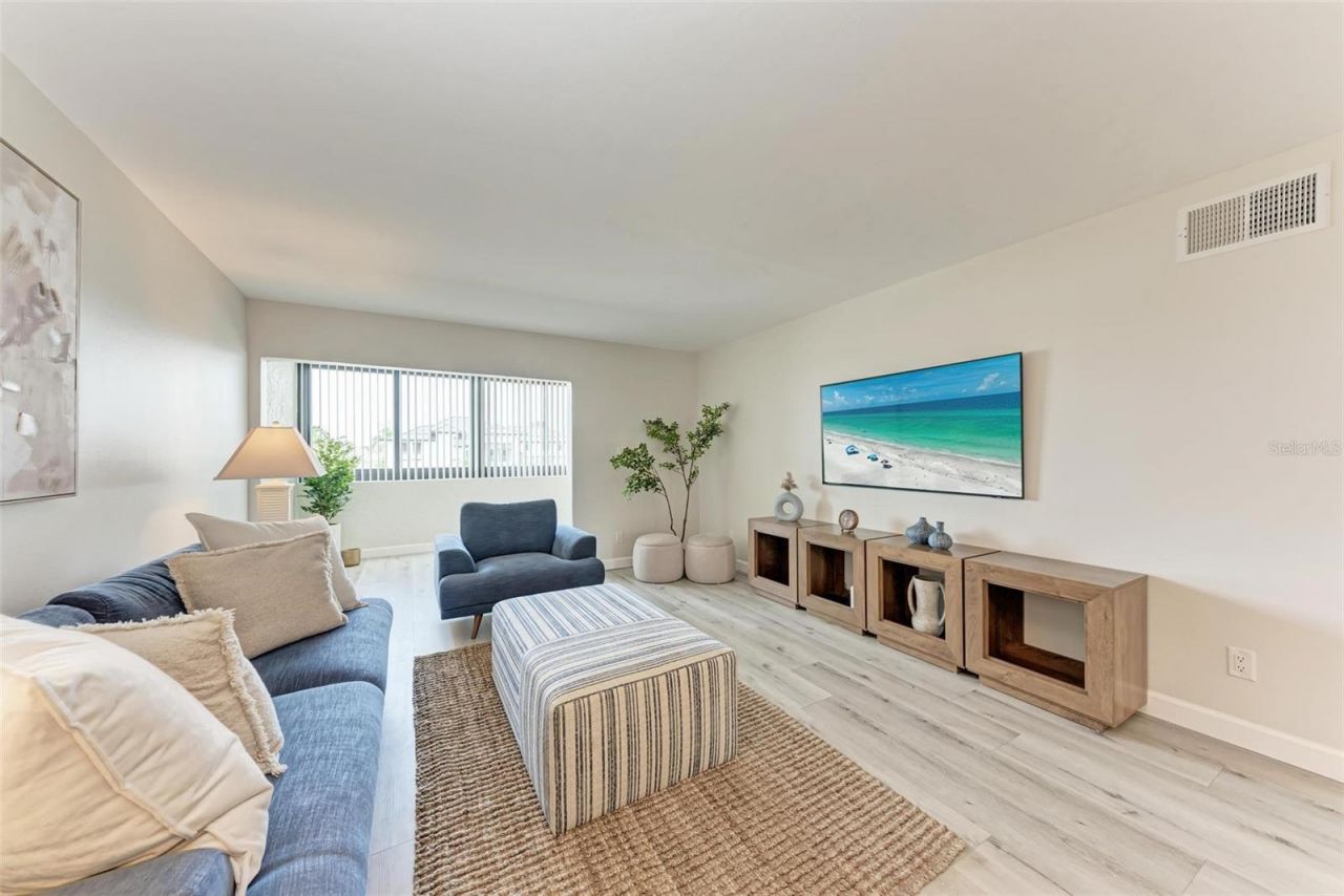 350 S Polk Drive, Unit 303, Sarasota, FL 34236 Photo