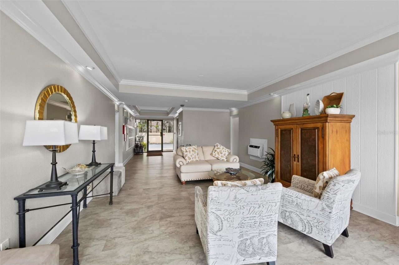 350 S Polk Drive, Unit 303, Sarasota, FL 34236 Photo