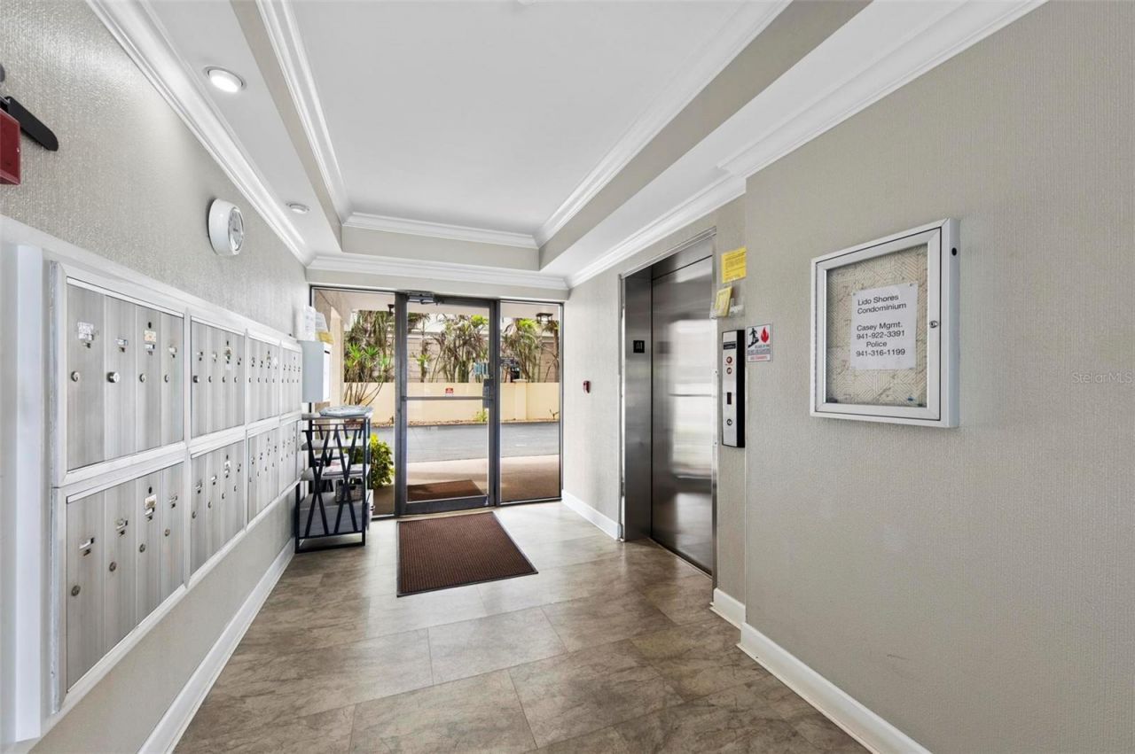 350 S Polk Drive, Unit 303, Sarasota, FL 34236 Photo