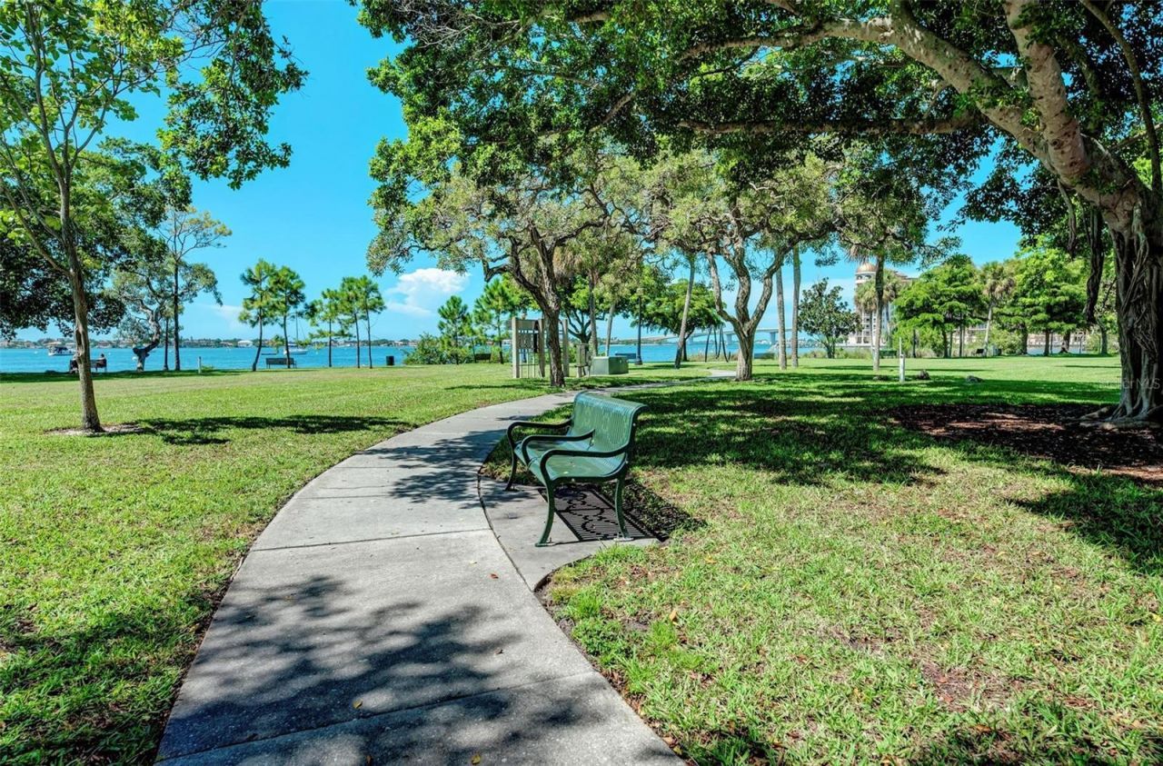 350 S Polk Drive, Unit 303, Sarasota, FL 34236 Photo