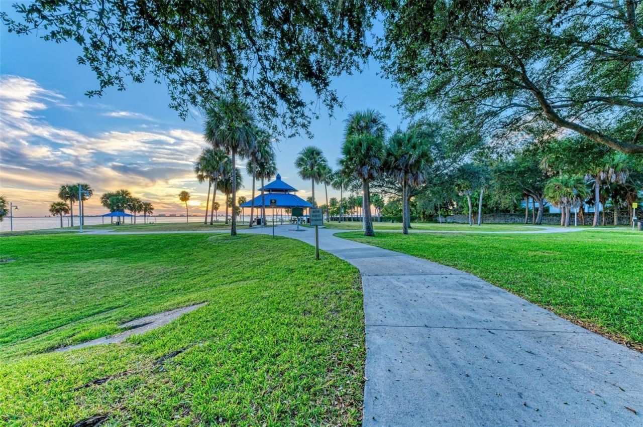 350 S Polk Drive, Unit 303, Sarasota, FL 34236 Photo