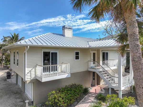 702 Pyrula Ave, Sanibel, FL 33957