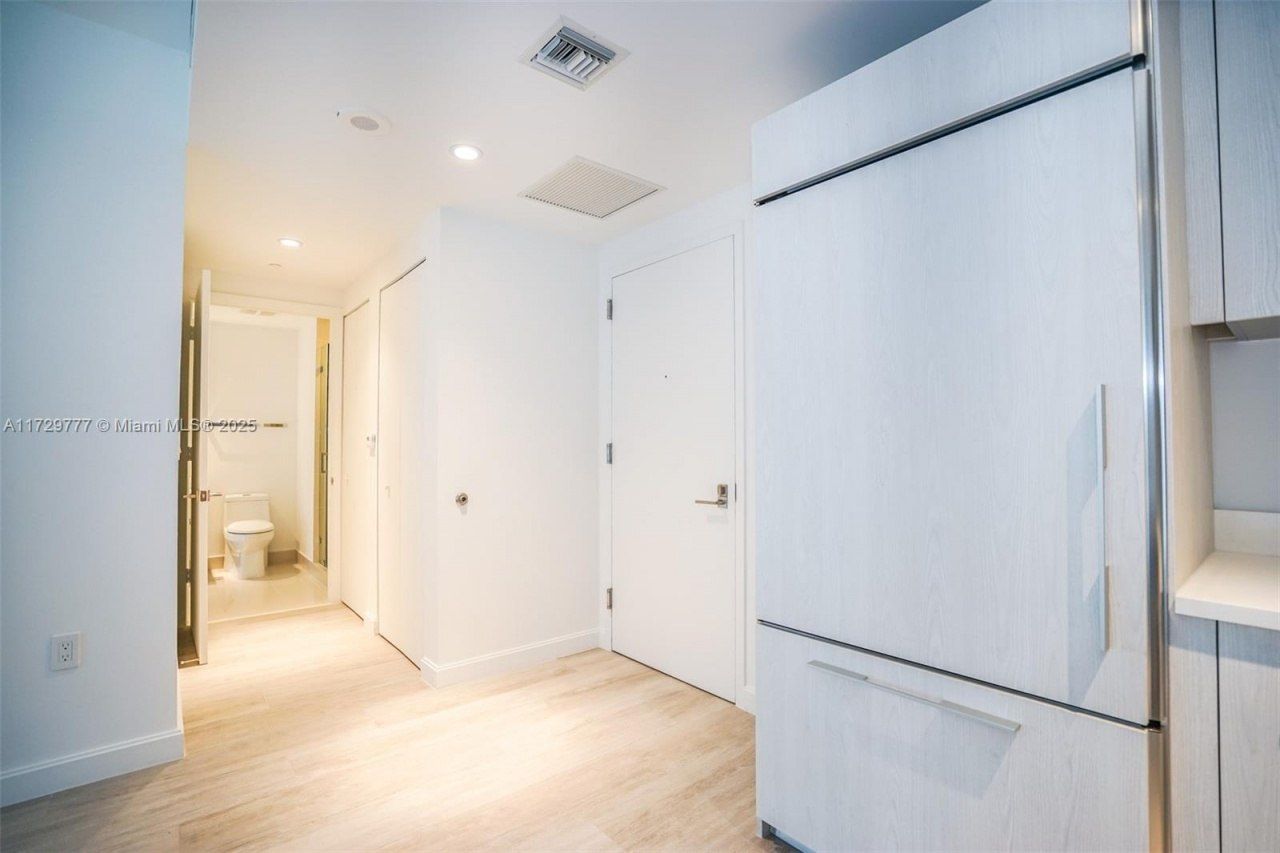 Please Call For Address, Unit 1407, Miami, FL 33130 Photo