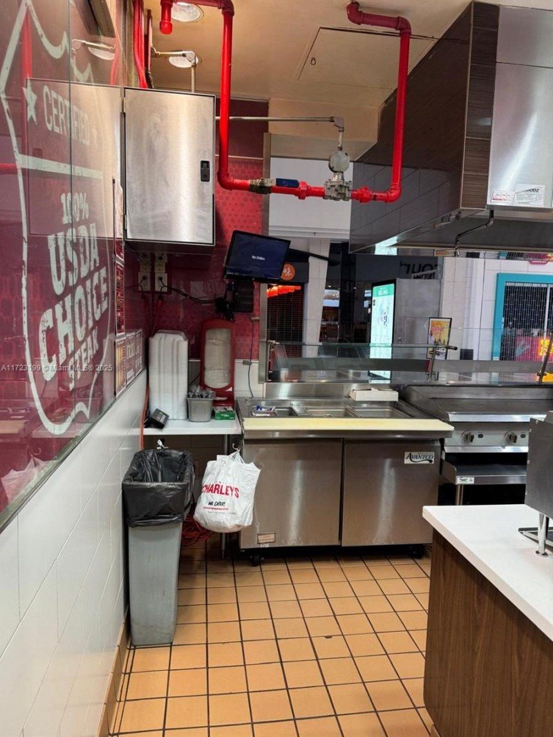 8000 W Broward Blvd, Plantation, FL 33388 Photo