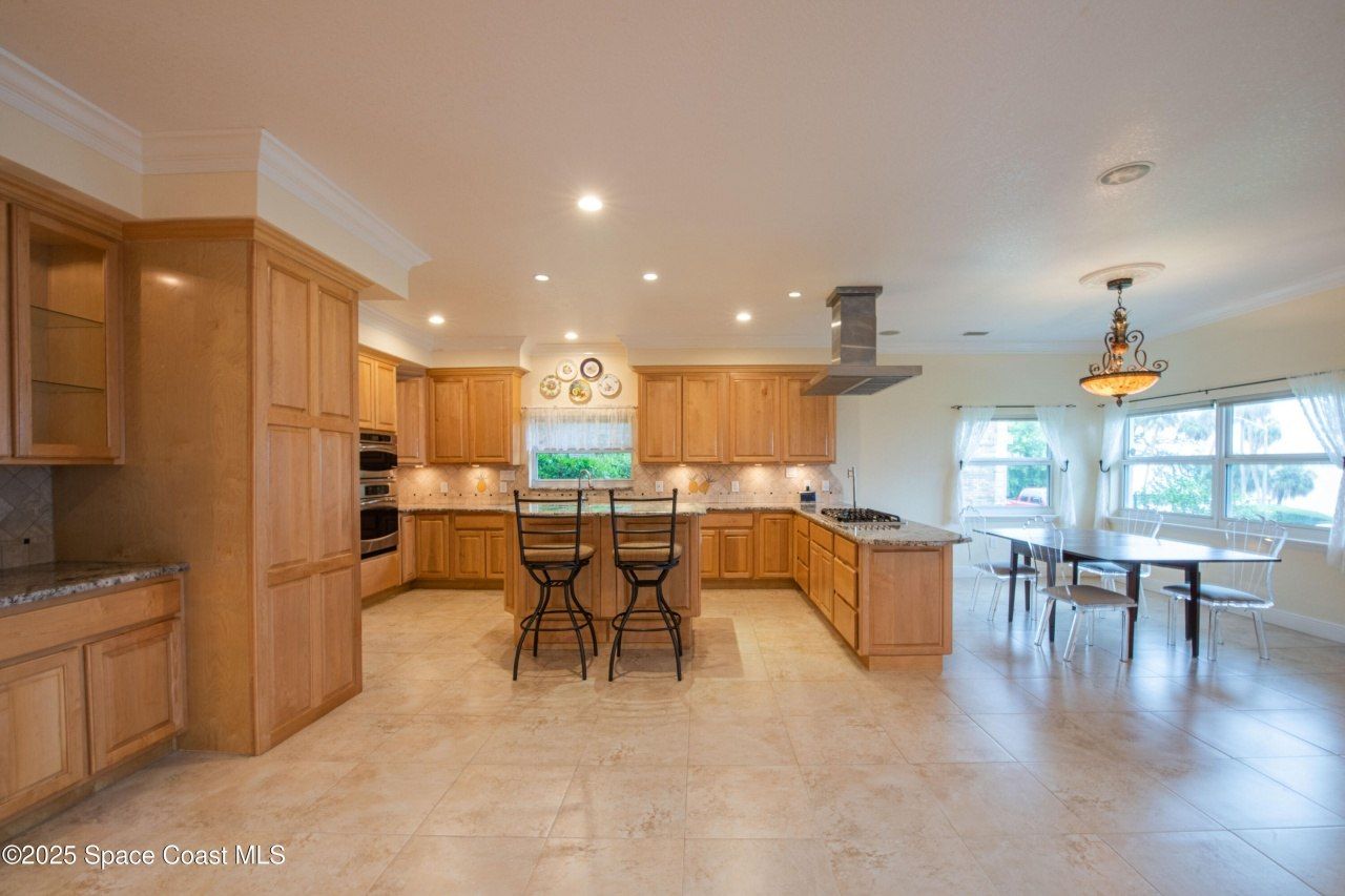 1613 N Indian River Drive, Cocoa, FL 32922 Photo