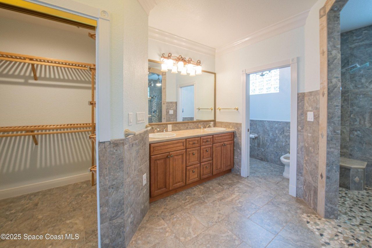 1613 N Indian River Drive, Cocoa, FL 32922 Photo