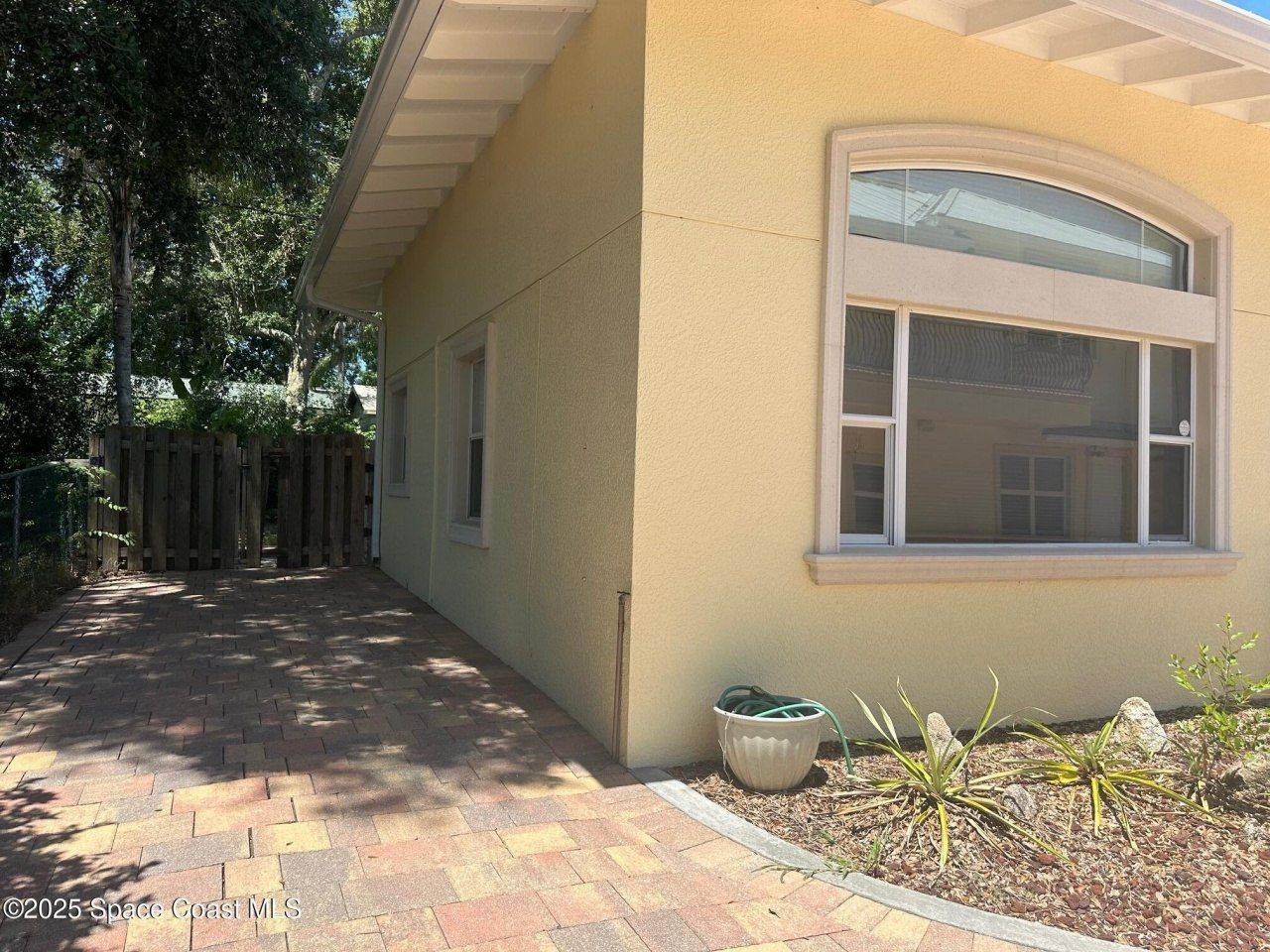 1613 N Indian River Drive, Cocoa, FL 32922 Photo