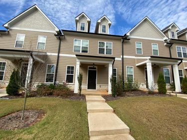 1047 N Main Street, Wake Forest, NC 27587