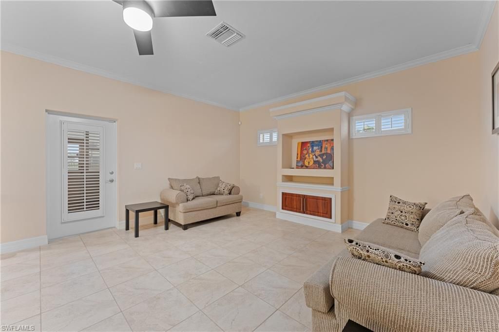 624 Falls Ln, Lehigh Acres, FL 33974 Photo