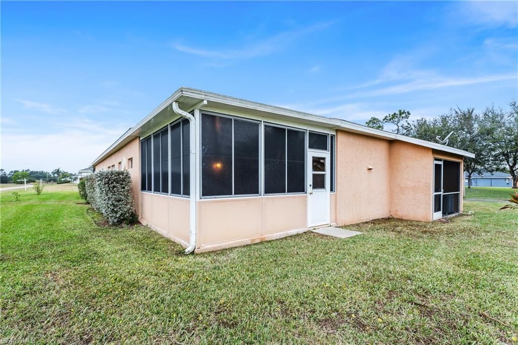 624 Falls Ln, Lehigh Acres, FL 33974 Photo