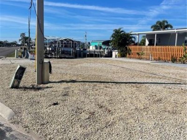 3810 Cherry Estates PKWY, OTHER, FL 33956