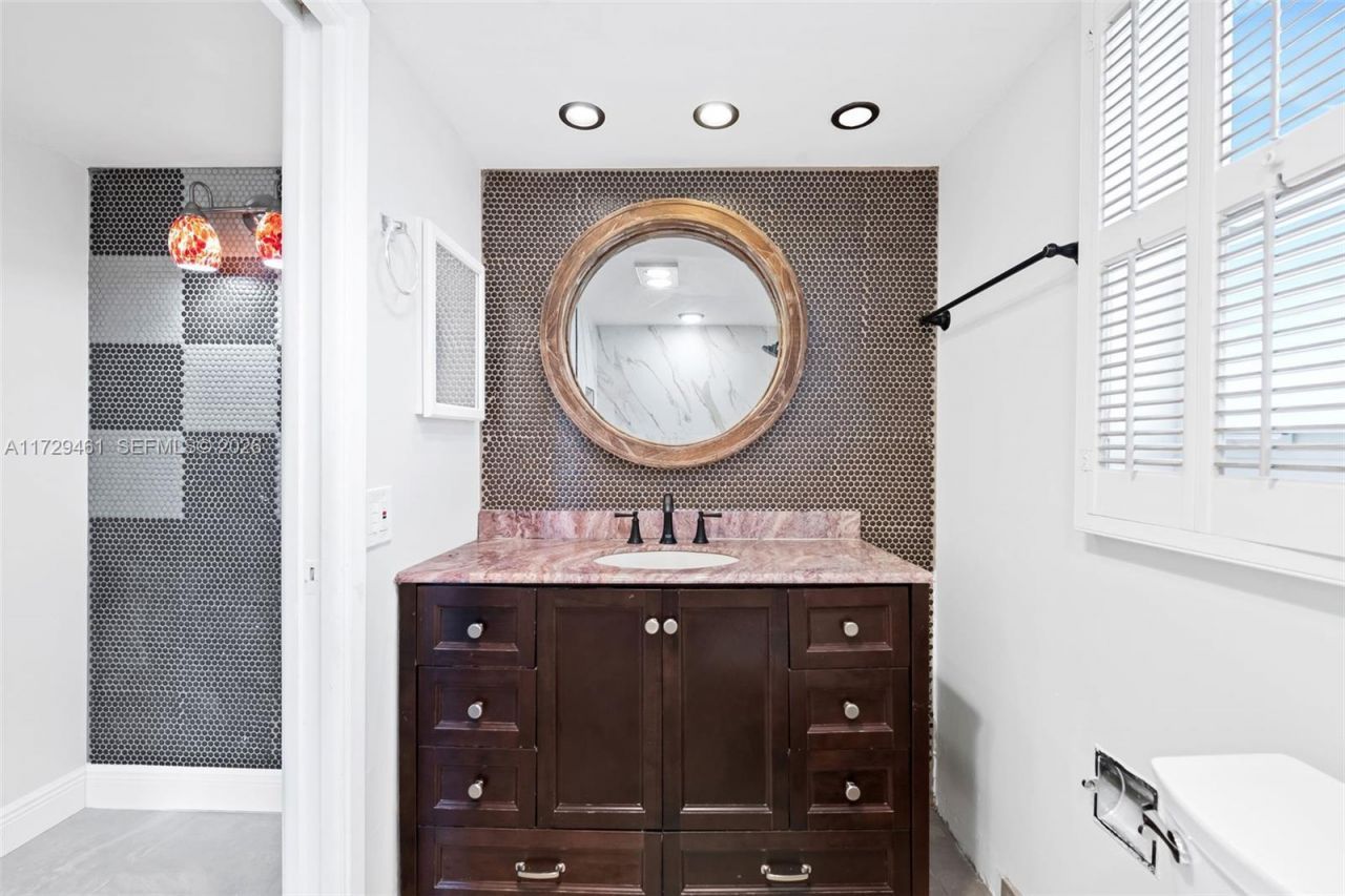 3050 N Palm Aire Dr, Unit 501, Pompano Beach, FL 33069 Photo