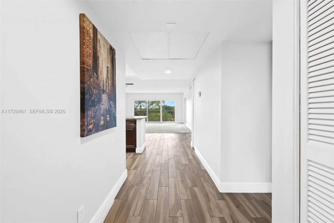 3050 N Palm Aire Dr, Unit 501, Pompano Beach, FL 33069 Photo