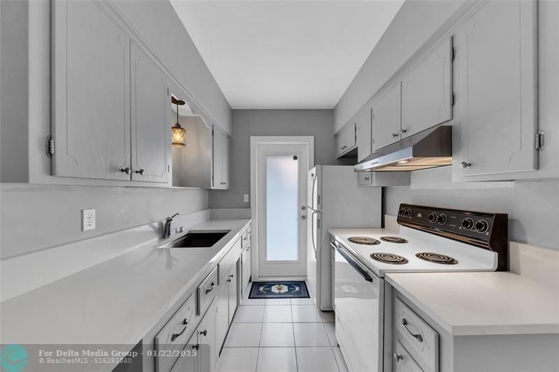 11 SW 4th Ave, Unit 10, Boca Raton, FL 33432 Photo