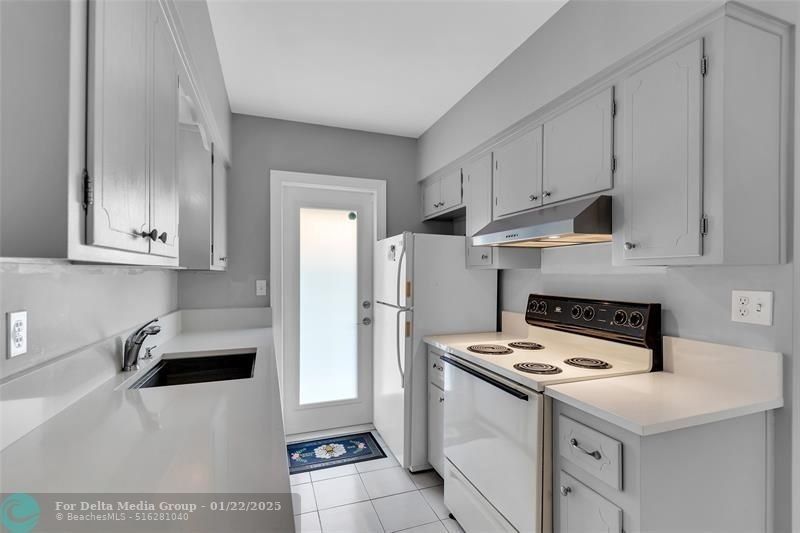 11 SW 4th Ave, Unit 10, Boca Raton, FL 33432 Photo