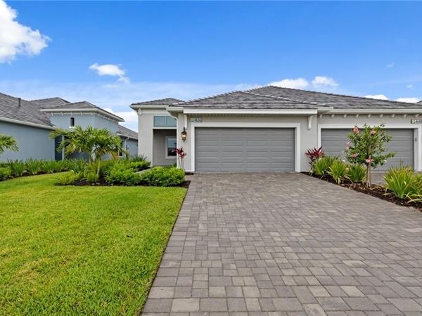 4636 SkySail DR, NAPLES, FL 34120