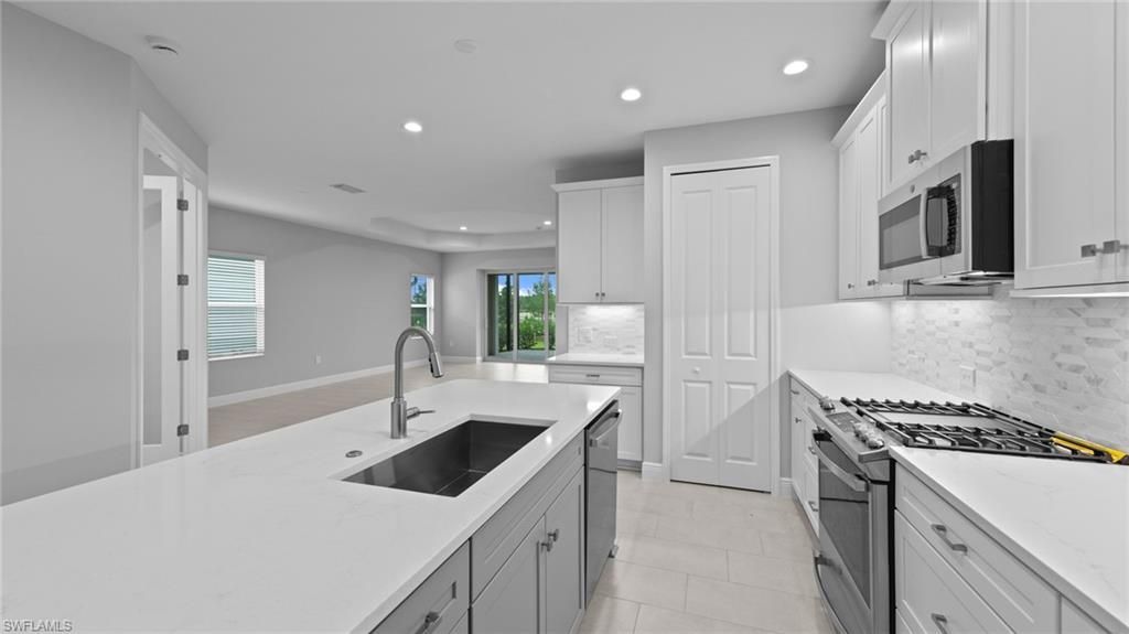 4636 Skysail Dr, Naples, FL 34120 Photo