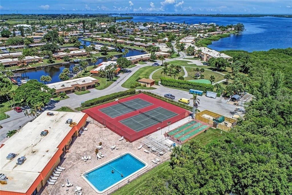 4108 La Costa Cove, Bradenton, FL 34210 Photo