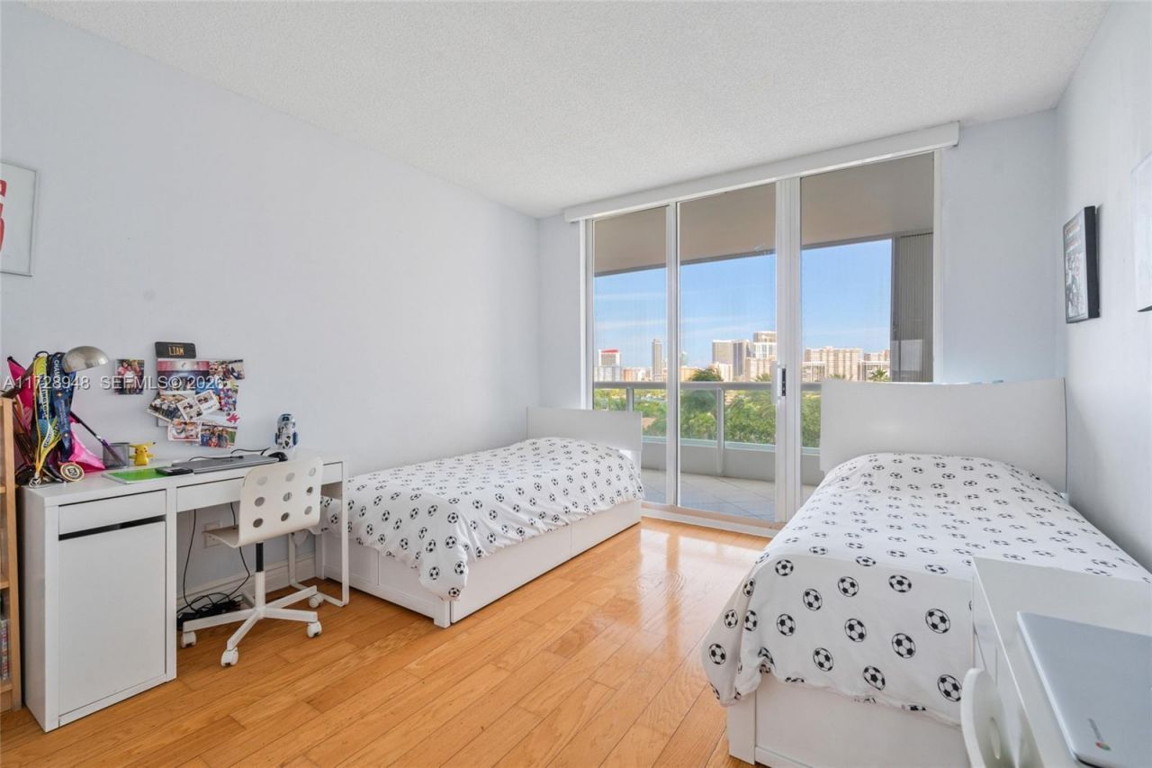 21205 Yacht Club Dr, Unit 805, Aventura, FL 33180 Photo