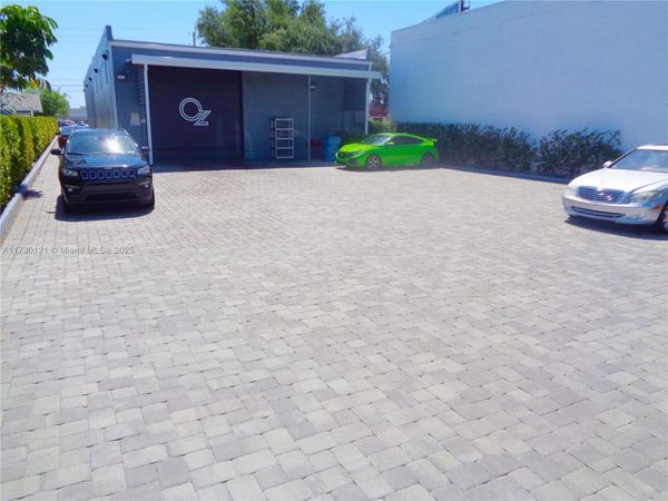 3749 N Federal Hwy, Pompano Beach, FL 33064