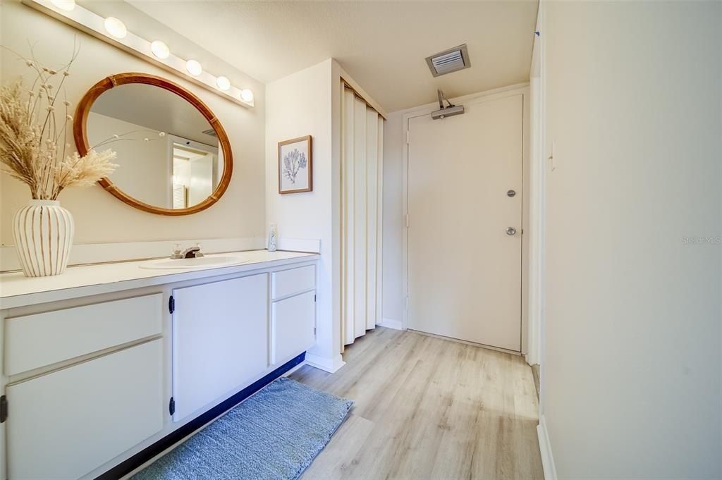450 S Gulfview Boulevard, Unit 1605, Clearwater, FL 33767 Photo