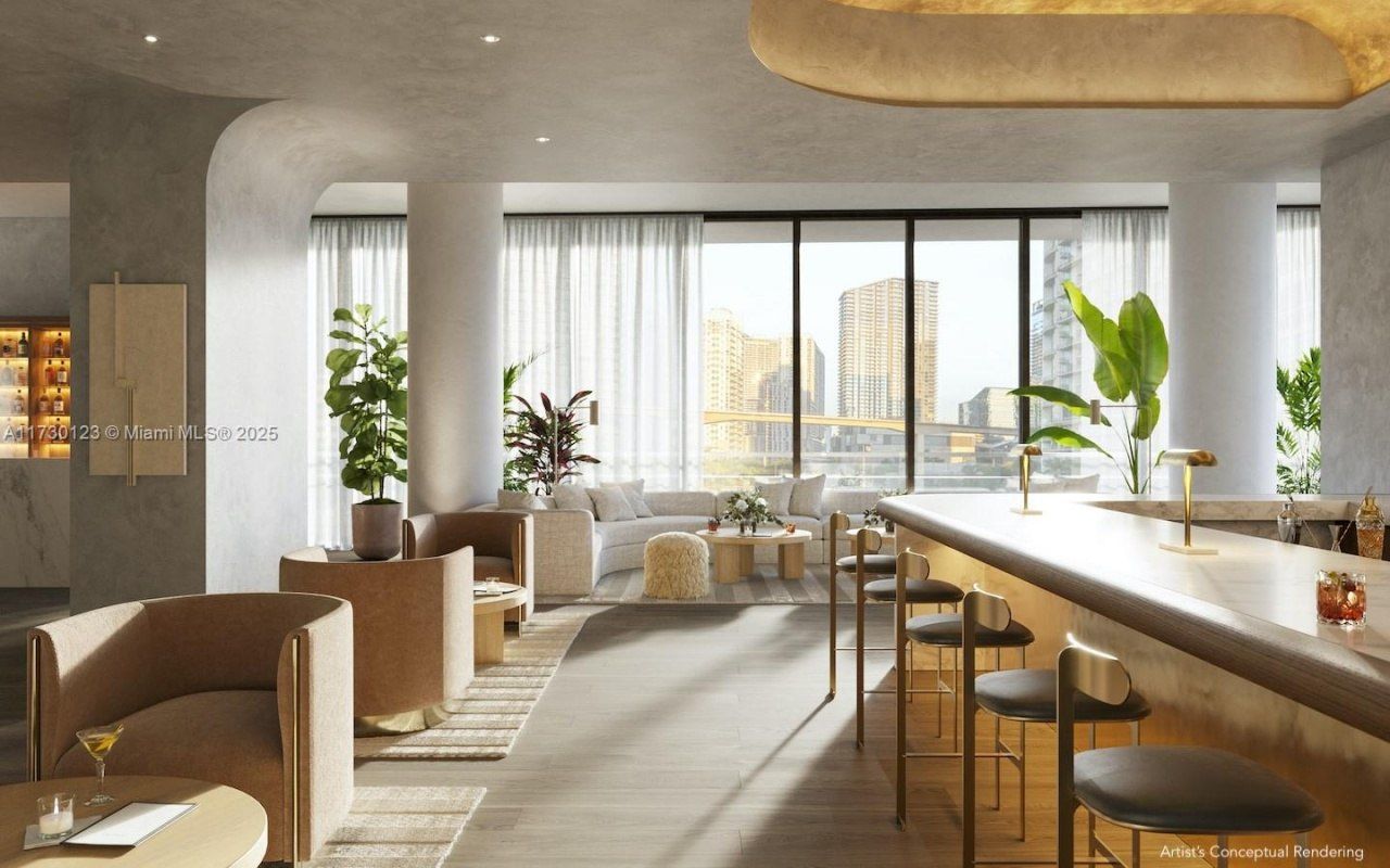 99 SW 7th St, Unit PH-3901, Miami, FL 33131 Photo