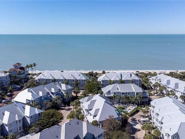 160 Barefoot CIR, Unit 38, BONITA SPRINGS, FL 34134