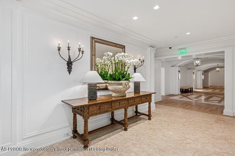 150 Bradley Place, Unit 606, Palm Beach, FL 33480 Photo