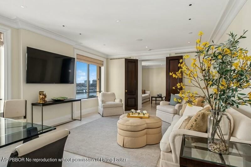 150 Bradley Place, Unit 606, Palm Beach, FL 33480 Photo