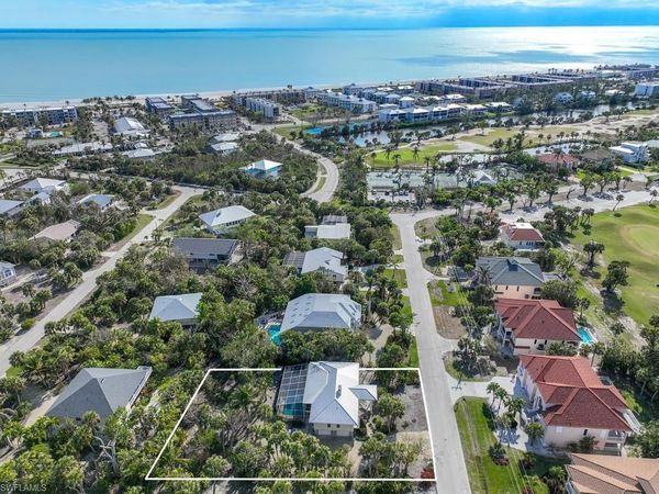 702 Pyrula AVE, SANIBEL, FL 33957