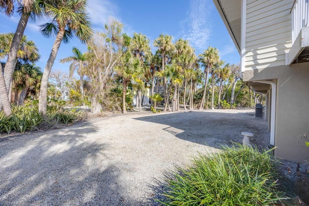 702 Pyrula Ave, Sanibel, FL 33957 Photo