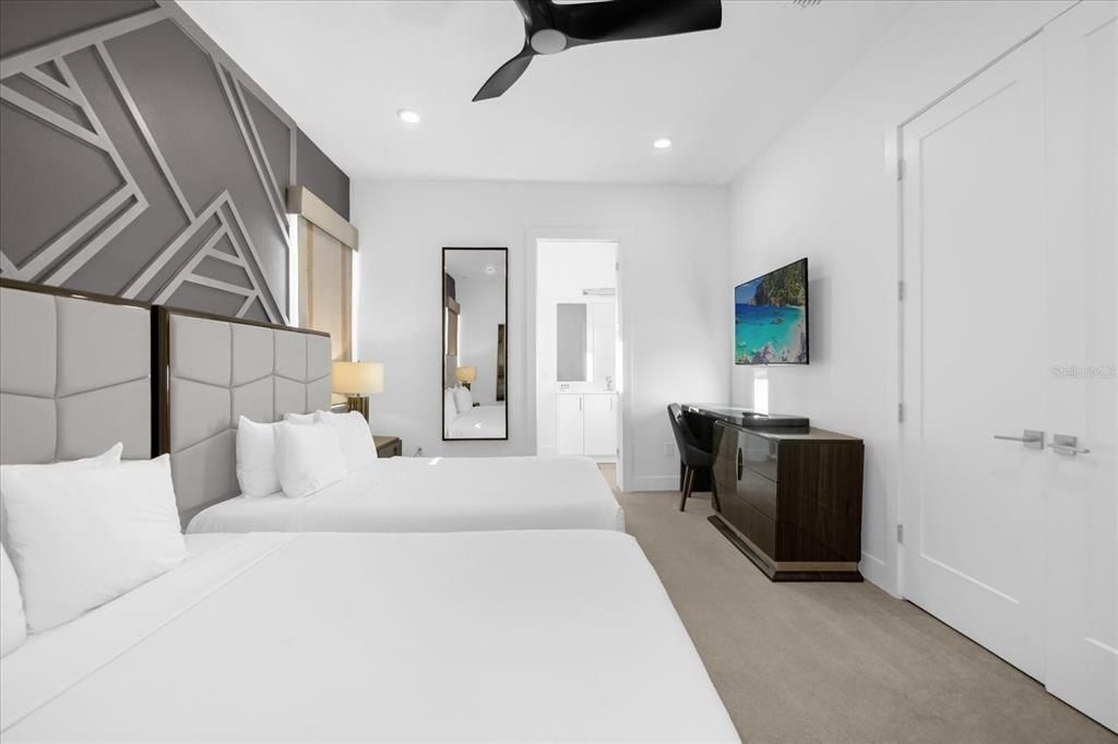 2137 Pine Oak Loop, Davenport, FL 33837 Photo