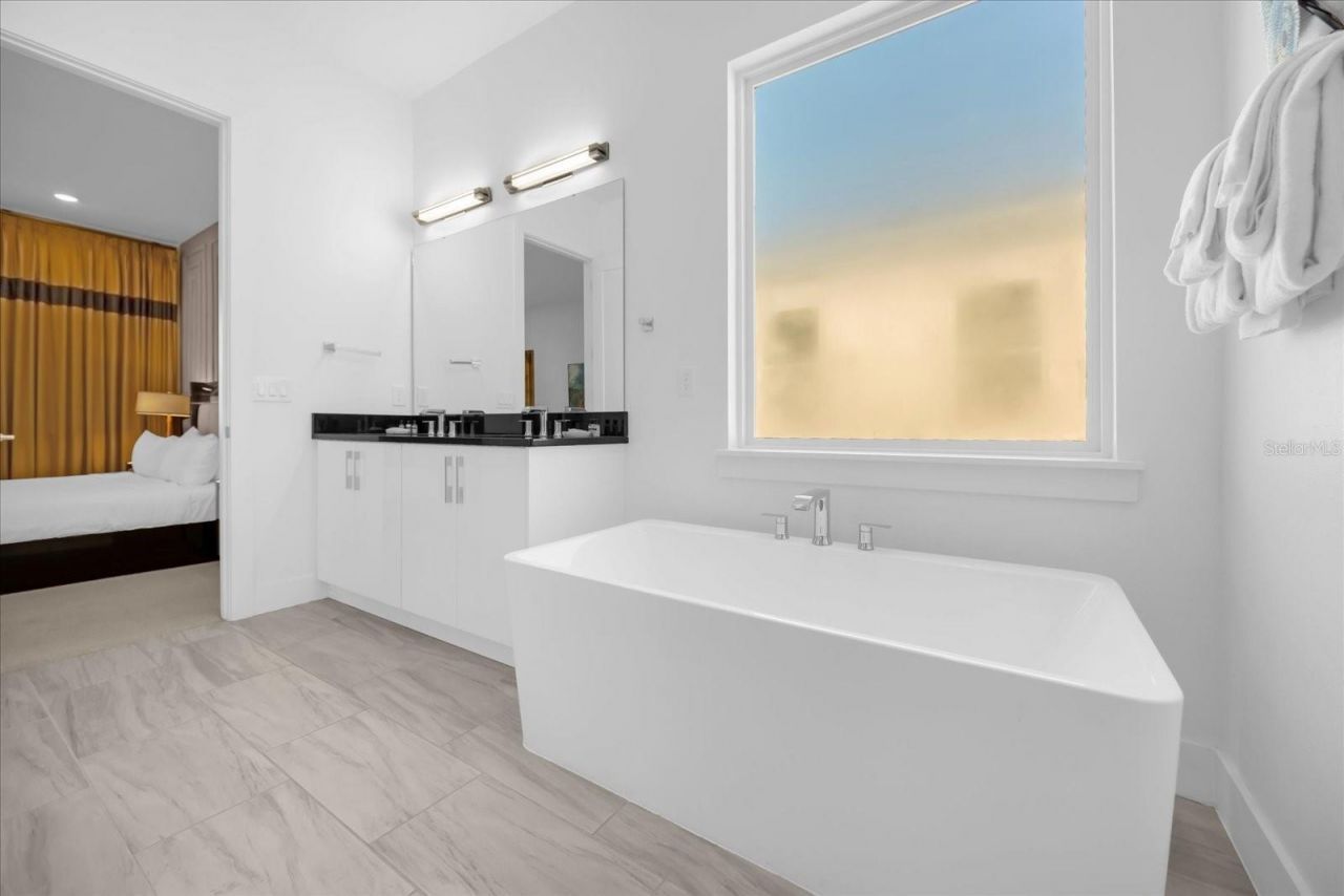 2137 Pine Oak Loop, Davenport, FL 33837 Photo