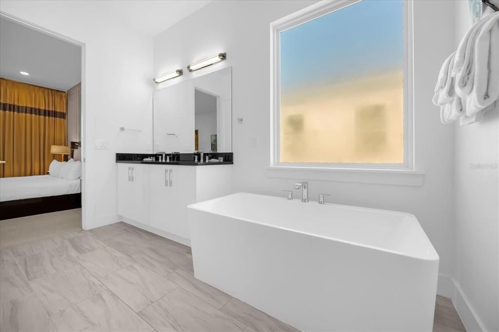 2137 Pine Oak Loop, Davenport, FL 33837 Photo