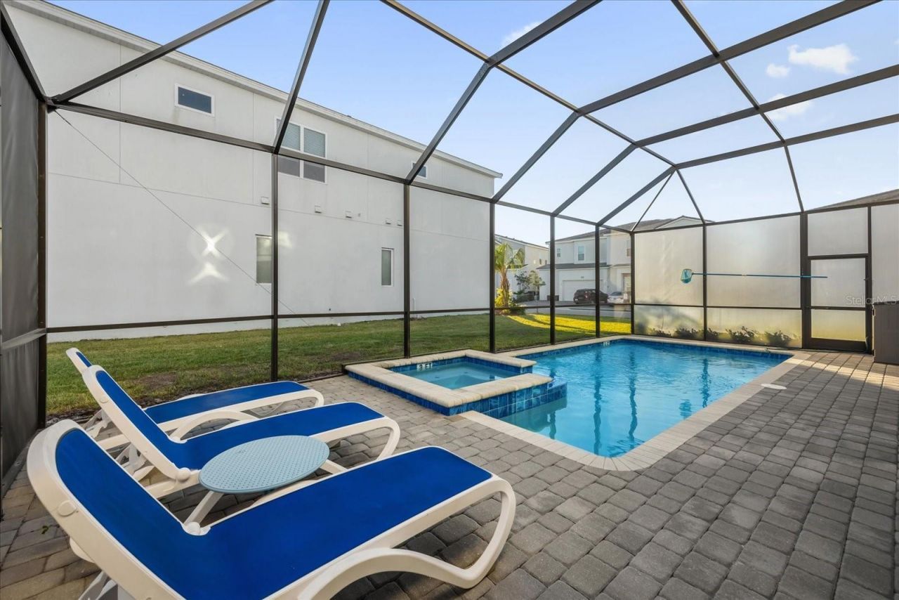 2137 Pine Oak Loop, Davenport, FL 33837 Photo