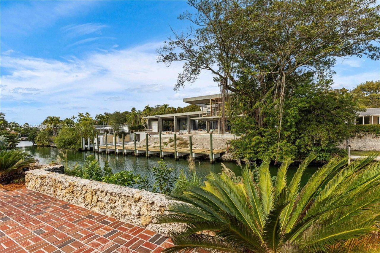 1181 S Alhambra Cir, Coral Gables, FL 33146 Photo