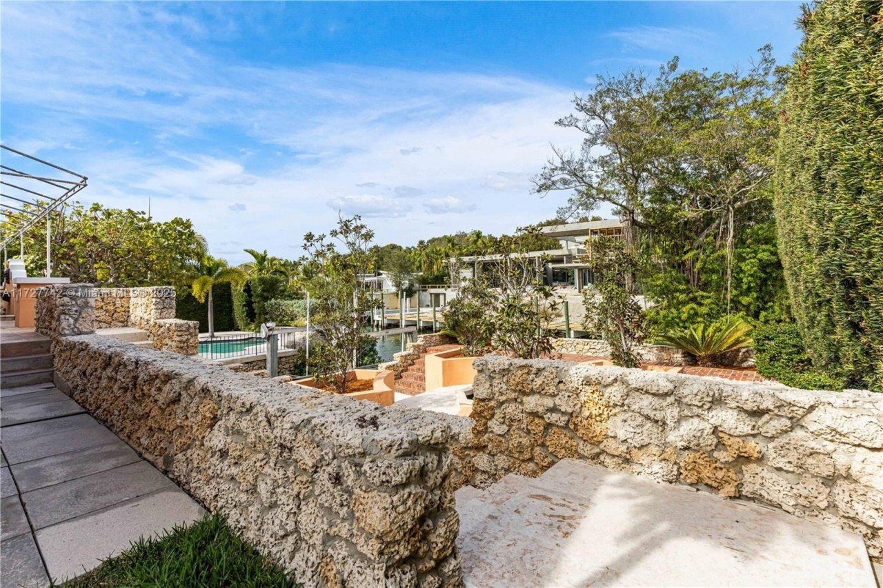 1181 S Alhambra Cir, Coral Gables, FL 33146 Photo