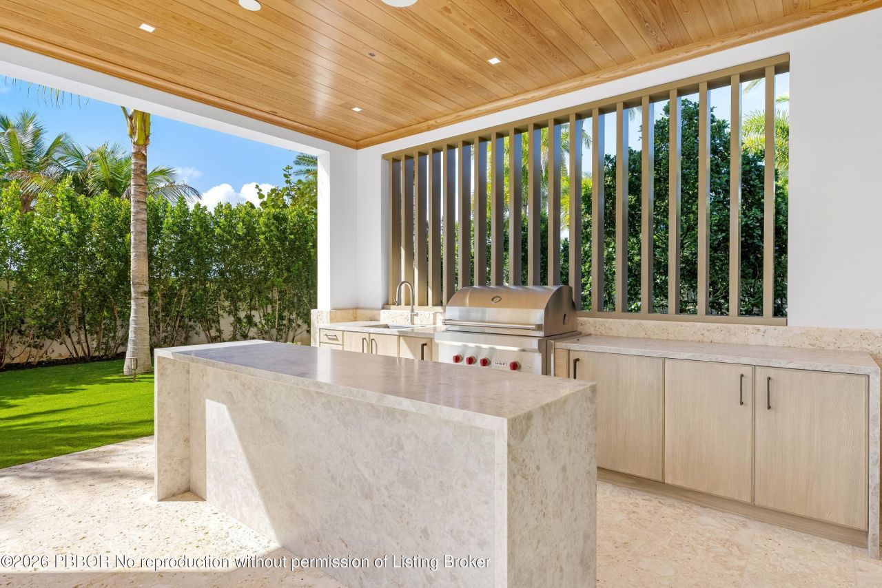 1265 N Lake Way, Palm Beach, FL 33480 Photo